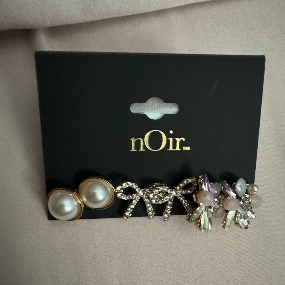 NWT Noir Three Piece Earrings Set